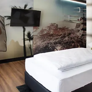 Aö Hotel